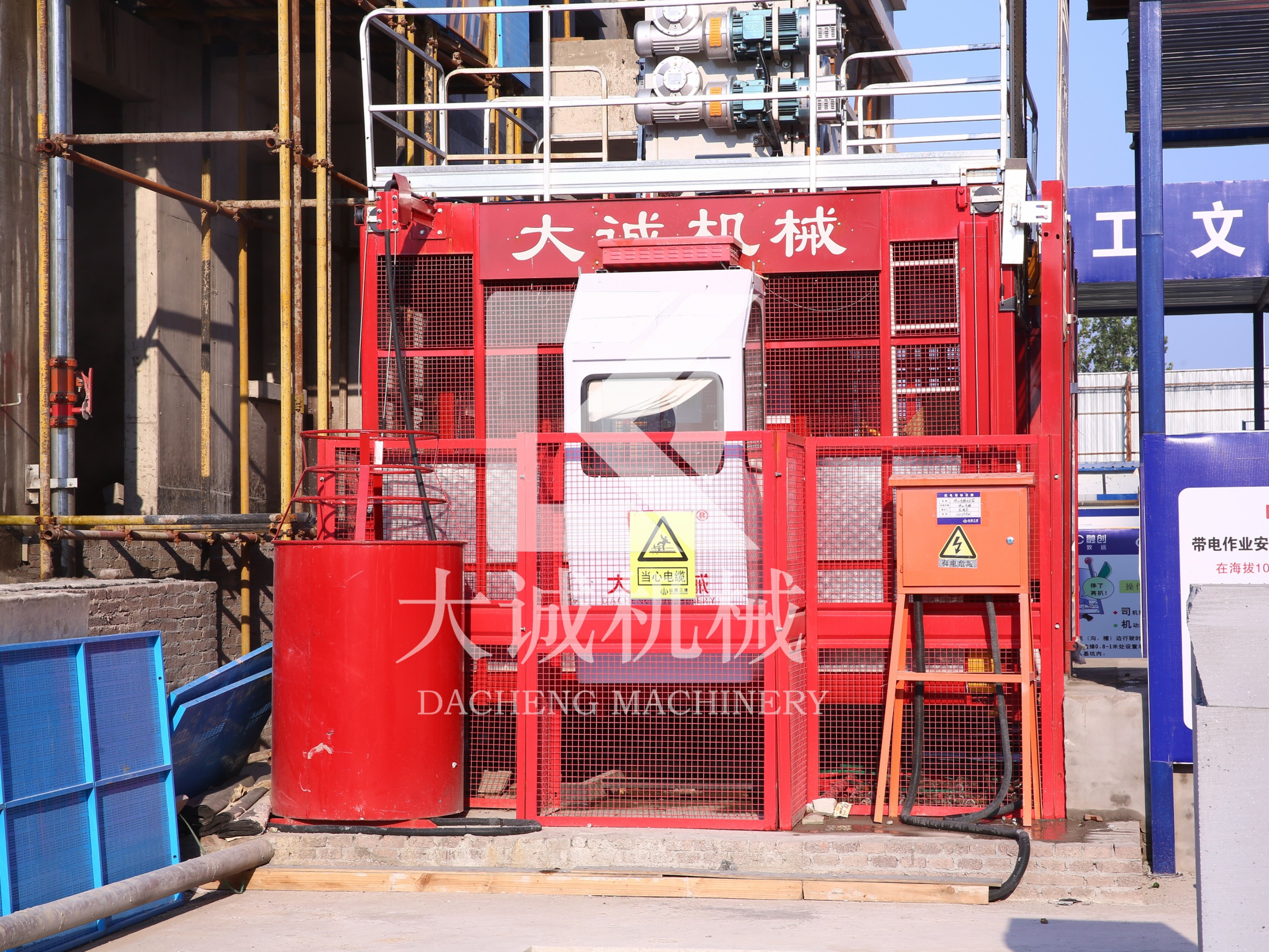 河南施工電梯良心價(jià)_物料機(jī)直銷廠家 河南施工電梯良心價(jià)_物料機(jī)直銷廠家